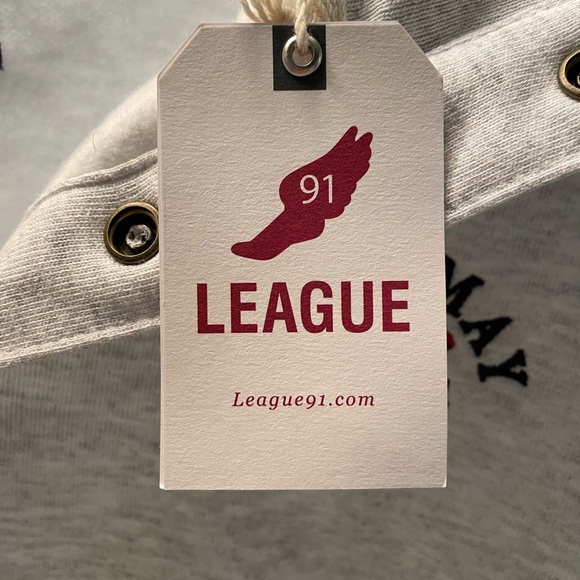 💜NWT From Cape May mens pullover sweatshirt. - Picture 5 of 5